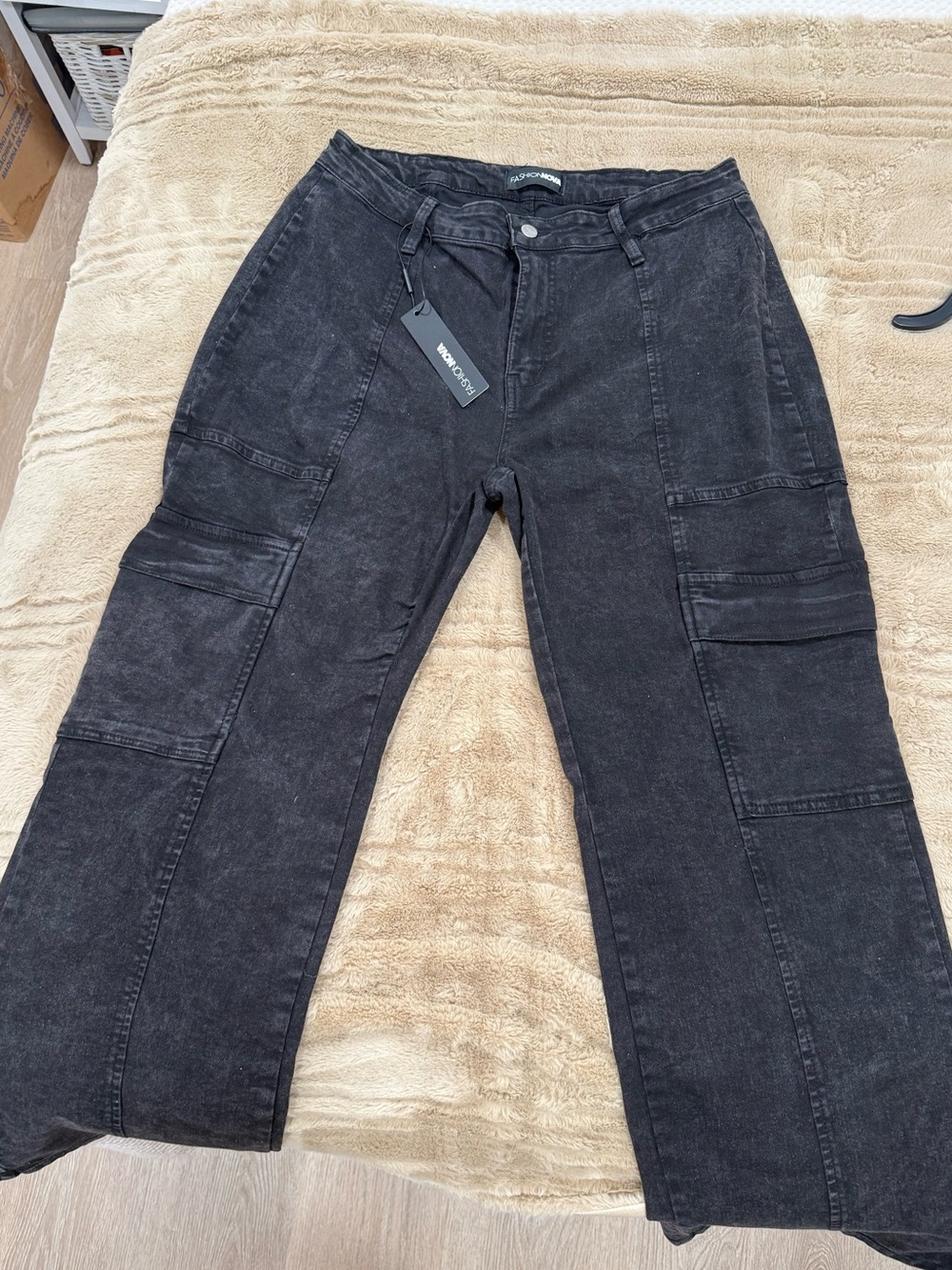 Fashion Nova Black Wash Straight Leg Jeans